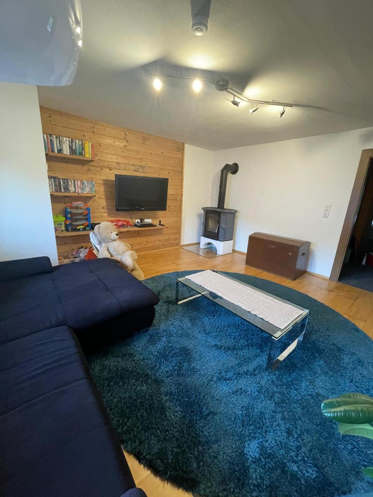 Upcycling Appartement Fischl - Nachhaltig Und Kreativ Wohnen Fuer Gross Und Klein Jenbach Exterior photo